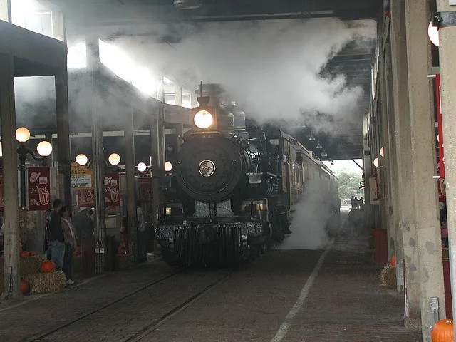 20373 tarantula train fort worth food