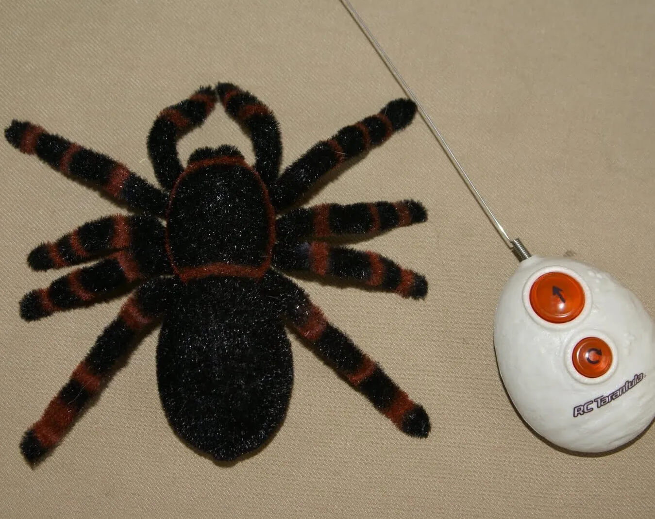 20438 remote control tarantula